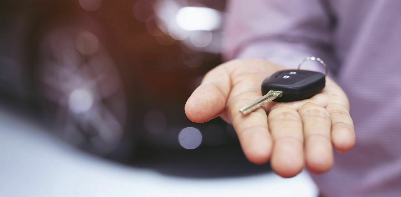 Je bekijkt nu Wat Ben Ik Nodig om een Auto Over Te Schrijven