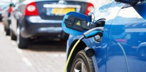 Lees meer over het artikel Hoelang Kan je Rijden Met een Elektrische Auto